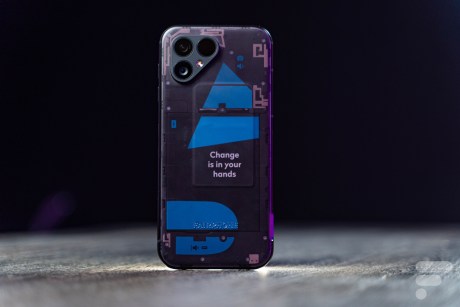 Le Fairphone 5 // Source : Chloé Pertuis pour Frandroid