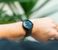 La Google Pixel Watch 2, sous Wear OS 4 (basé sur Android 13)  // Source : Chloé Pertuis - Frandroid