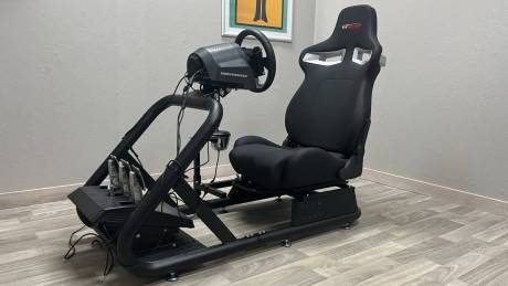 Le Titan de GT Omega et le CSL DD de Fanatec // Source : Olivier Pastor