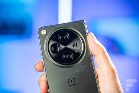 Le OnePlus Open. // Source : Frandroid - Chloé Pertuis