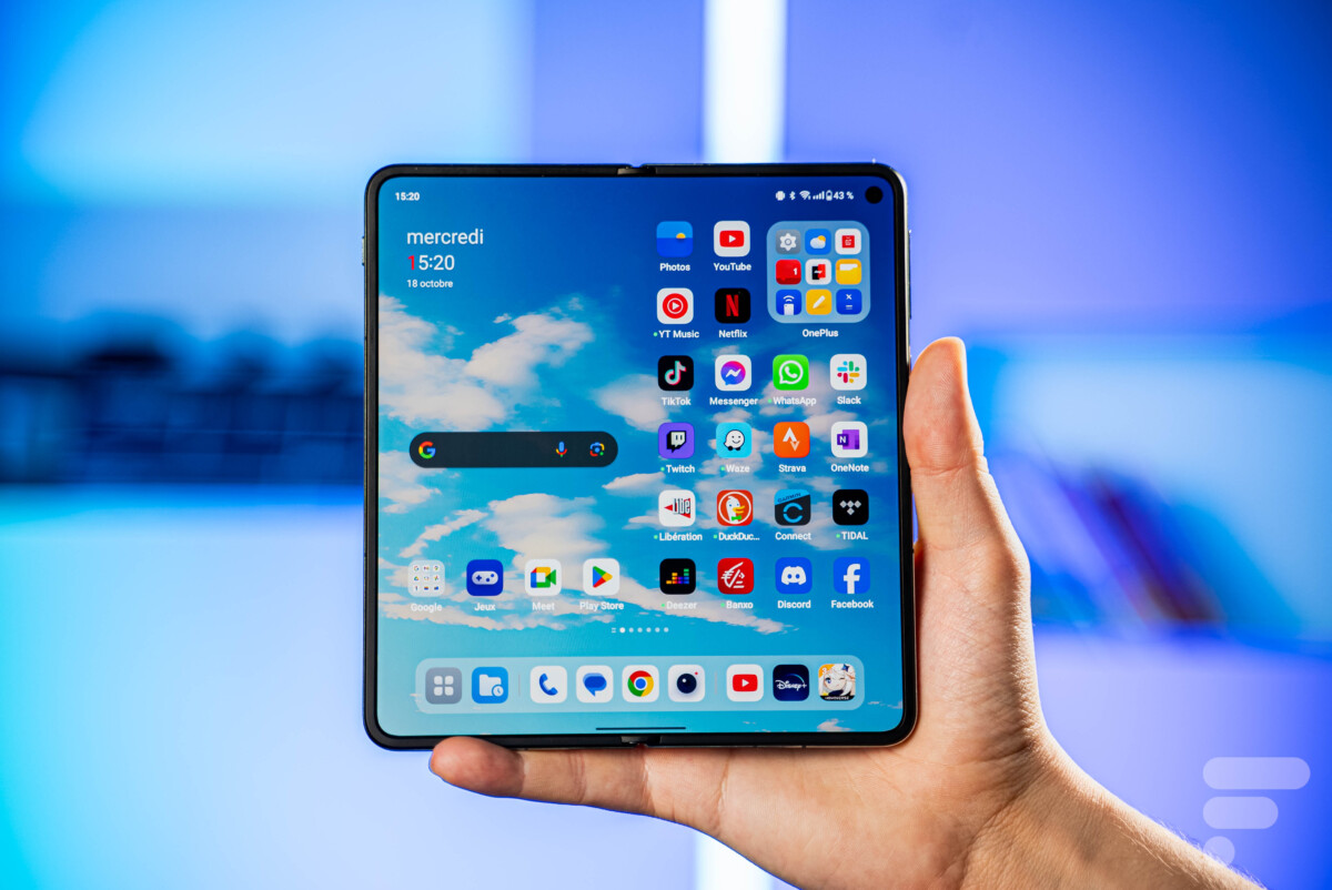 Le OnePlus Open. // Source : Frandroid - Chloé Pertuis Le OnePlus Open. // Source : Frandroid - Chloé Pertuis