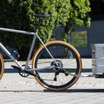 Cette remorque électrique pour vélo est astucieuse, mais souffre d’un gros point noir