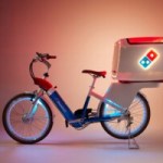 Four intégré et stabilisation spatiale : Domino’s révolutionne la livraison de pizzas à vélo électrique Four intégré et stabilisation spatiale : Domino’s révolutionne la livraison de pizzas à vélo électrique