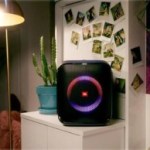 Boulanger brade cette enceinte JBL avec jeux de lumière et 100 W de puissance Boulanger brade cette enceinte JBL avec jeux de lumière et 100 W de puissance