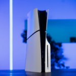 Il y a encore du stock pour le pack PS5 Slim avec deux DualSense à prix réduit pour Noël Il y a encore du stock pour le pack PS5 Slim avec deux DualSense à prix réduit pour Noël