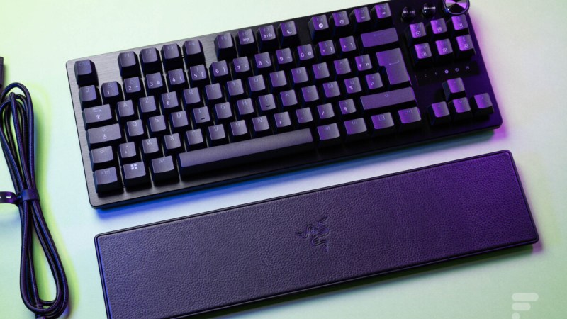Amazon brade le clavier gamer haut de gamme à Rapid Trigger de Razer, le Huntsman V3 Pro TKL