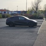 Pourquoi les Tesla se garent aussi mal quand les concurrentes font bien mieux Pourquoi les Tesla se garent aussi mal quand les concurrentes font bien mieux