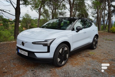 Le Volvo EX30 existe en LFP et NMC // Source : Frandroid