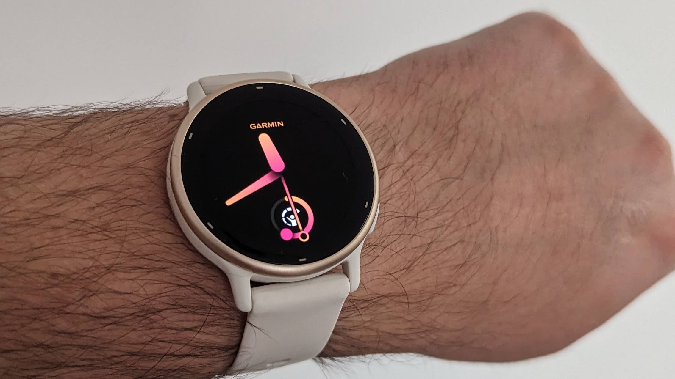 Garmin Vivoactive 5 au poignet