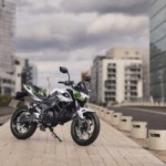 On a essayé la Kawasaki Z e-1, la première moto électrique du géant japonais au très bon rapport qualité / prix On a essayé la Kawasaki Z e-1, la première moto électrique du géant japonais au très bon rapport qualité / prix