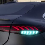 Après les poignées affleurantes, la Chine s’attaque aux feux bleus des voitures autonomes Après les poignées affleurantes, la Chine s’attaque aux feux bleus des voitures autonomes