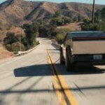 Voici les premiers essais du Cybertruck : le pickup de Tesla ne laisse pas indifférent Voici les premiers essais du Cybertruck : le pickup de Tesla ne laisse pas indifférent