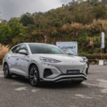 La marque de voitures électriques par Mercedes et le plus grand concurrent de Tesla arrive officiellement en Europe : voici Denza La marque de voitures électriques par Mercedes et le plus grand concurrent de Tesla arrive officiellement en Europe : voici Denza