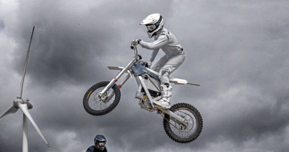 Cake Bukk moto