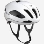 Très léger, ce nouveau casque vélo Decathlon va être utilisé par des cyclistes professionnels Très léger, ce nouveau casque vélo Decathlon va être utilisé par des cyclistes professionnels