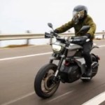 Cette élégante et abordable moto électrique a tout pour nous séduire