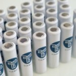 Cette batterie sans lithium permet de recharger une voiture électrique en 1 minute seulement Cette batterie sans lithium permet de recharger une voiture électrique en 1 minute seulement