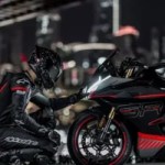 Cette moto thermique va passer au 100 % électrique avec une méthode peu conventionnelle Cette moto thermique va passer au 100 % électrique avec une méthode peu conventionnelle