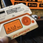 Le Flipper Zero se lance dans le jeu vidéo : hacking rencontre gaming pour de nouvelles possibilités