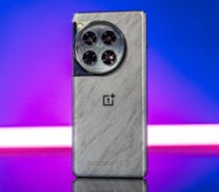 Le OnePlus 12 // Source : Chloé Pertuis pour Frandroid Le OnePlus 12 // Source : Chloé Pertuis pour Frandroid