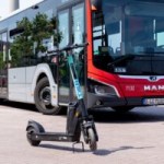 Pourquoi certaines villes d’Allemagne interdisent les trottinettes électriques dans leurs transports en commun