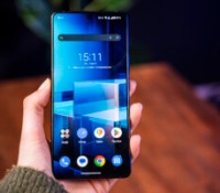 L'Asus Zenfone 11 Ultra // Source : Chloé Pertuis pour Frandroid