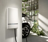 1440-Quasar2-bidirectional-home-ev-charger