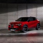 On connaît enfin le prix de la première voiture électrique d’Alfa Romeo On connaît enfin le prix de la première voiture électrique d’Alfa Romeo
