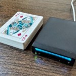 Cette Wii fait la taille d’un jeu de cartes Cette Wii fait la taille d’un jeu de cartes
