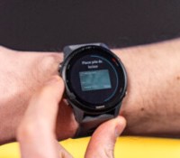 Garmin Pay sur une Forerunner 255 // Source : Chloé Pertuis - Frandroid