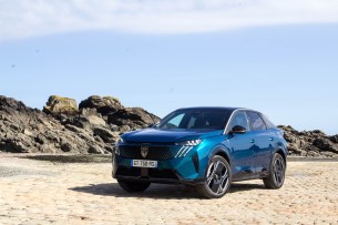 Peugeot E-3008 // Source : Jean-Baptiste Passieux - Frandroid