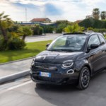 La Fiat 500e électrique sera bientôt moins chère grâce à une nouvelle batterie mystérieuse La Fiat 500e électrique sera bientôt moins chère grâce à une nouvelle batterie mystérieuse