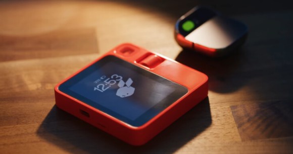 Rabbit r1 // Source : MKBHD Rabbit r1 // Source : MKBHD