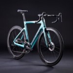 Ce nouveau vélo électrique de route impressionne par sa légèreté inouïe Ce nouveau vélo électrique de route impressionne par sa légèreté inouïe