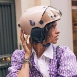 Ce casque connecté pour vélo et trottinette intègre une assurance : mais que couvre-t-elle vraiment ? Ce casque connecté pour vélo et trottinette intègre une assurance : mais que couvre-t-elle vraiment ?