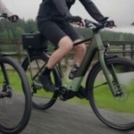 Ce nouveau vélo électrique tout-chemin Cube impressionne par sa légèreté Ce nouveau vélo électrique tout-chemin Cube impressionne par sa légèreté
