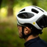 Ce nouveau casque vélo Decathlon « abordable » veut être un précieux allié pour vos sorties en forêt Ce nouveau casque vélo Decathlon « abordable » veut être un précieux allié pour vos sorties en forêt
