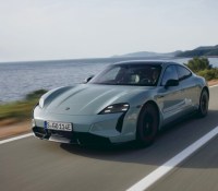 La Porsche Taycan fut la voiture électrique d'occasion la plus vendue l'an dernier dans le pays avec plus de 1 000 transaction !