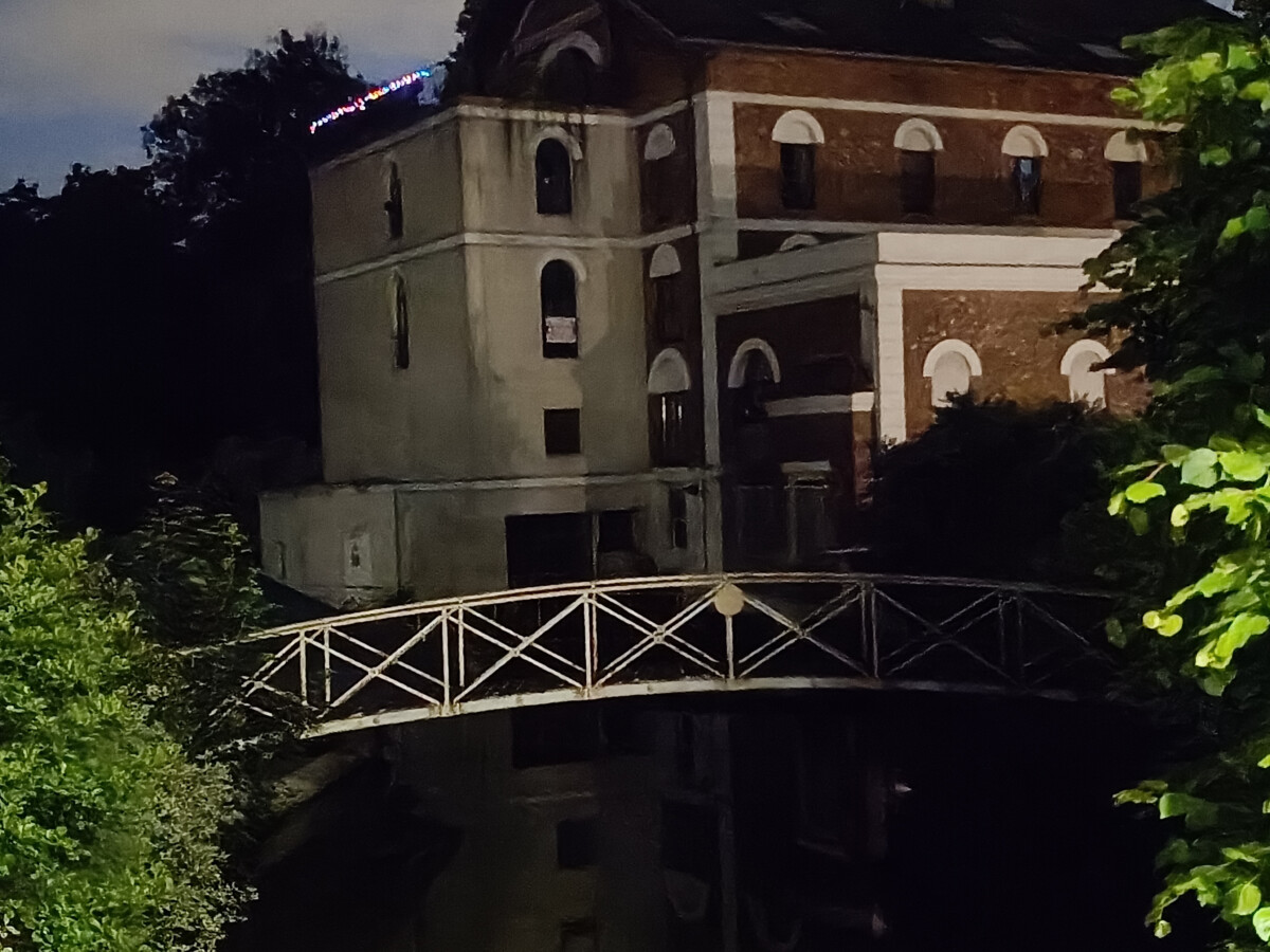 Photo de nuit zoom x2 Photo de nuit zoom x2