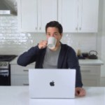 « Quoi ? Les choses changent » : la publicité de Qualcomm qui parodie Apple et son acteur fétiche « Quoi ? Les choses changent » : la publicité de Qualcomm qui parodie Apple et son acteur fétiche