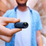 Cette action cam vous permet d’enregistrer des vidéos 4K dans un format minuscule Cette action cam vous permet d’enregistrer des vidéos 4K dans un format minuscule