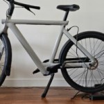 Fini le chaos des câbles ? 19 associations exigent un chargeur universel pour tous les vélos électriques Fini le chaos des câbles ? 19 associations exigent un chargeur universel pour tous les vélos électriques