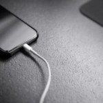 Android 15 : pourquoi Google prépare une option limitant la charge à 80 % Android 15 : pourquoi Google prépare une option limitant la charge à 80 %