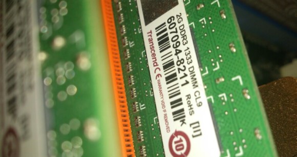 L’autocollant « Warranty void if Removed » sur une barrette de RAM // Source : PXhere L’autocollant « Warranty void if Removed » sur une barrette de RAM // Source : PXhere