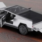 Voici un mini PC en forme de Tesla Cybertruck Voici un mini PC en forme de Tesla Cybertruck