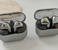 Samsung Galaxy Buds3 Pro et Galaxy Buds3 // Source : Frandroid Samsung Galaxy Buds3 Pro et Galaxy Buds3 // Source : Frandroid
