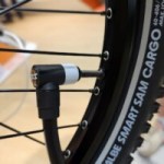 Comment ce nouveau système Schwalbe va révolutionner le gonflage des pneus de vélos Comment ce nouveau système Schwalbe va révolutionner le gonflage des pneus de vélos