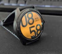 TicWatch Pro 5 Enduro // Source : © FLORENT LANNE pour Frandroid