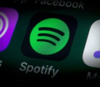 Spotify a enfin le droit d&rsquo;afficher ses tarifs sur son application iOS en Europe