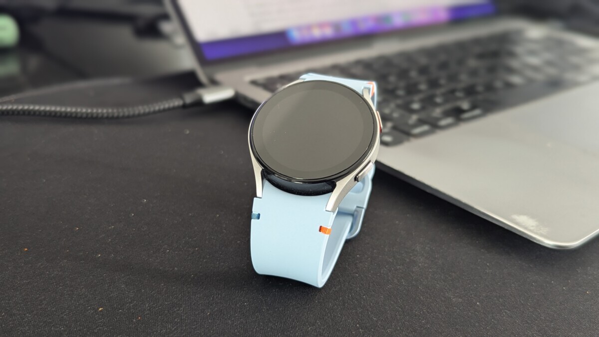Samsung Galaxy Watch FE Samsung Galaxy Watch FE